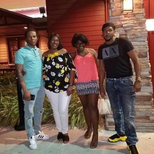 Meet your Posher, Rosa